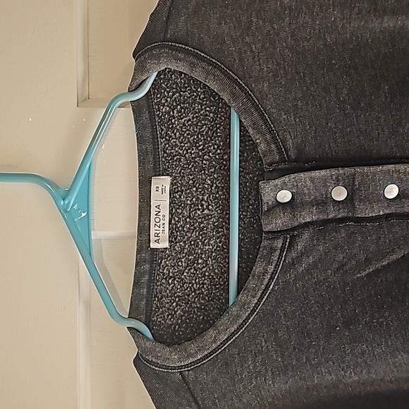 Arizona Cropped Sweater XS - Picture 2 of 3